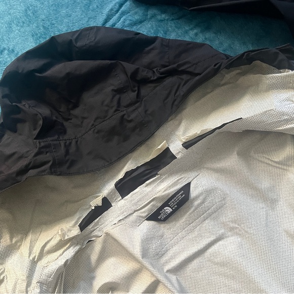 The North Face DryVent Rain Jacket Hooded Size Medium Black - Picture 13 of 16